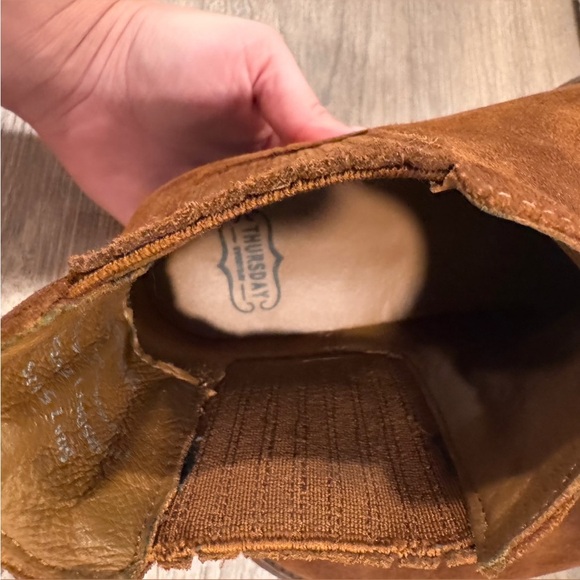 THURSDAY BOOT CO. The Dreamer Cinnamon Brown Suede Chelsea Booties Size 7.5 - Picture 13 of 14
